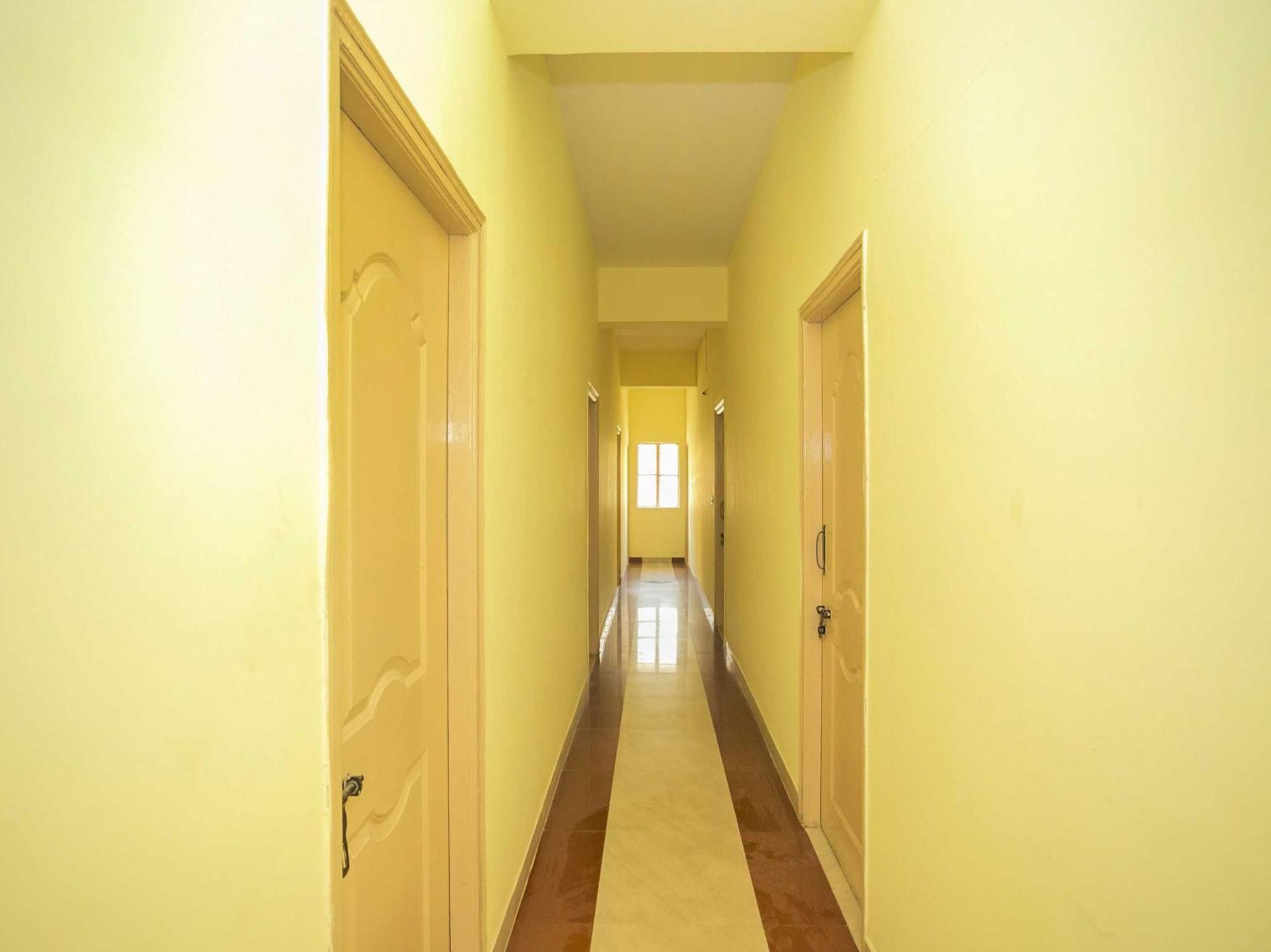 Hotel O Shree Stays Bangalore Bagian luar foto